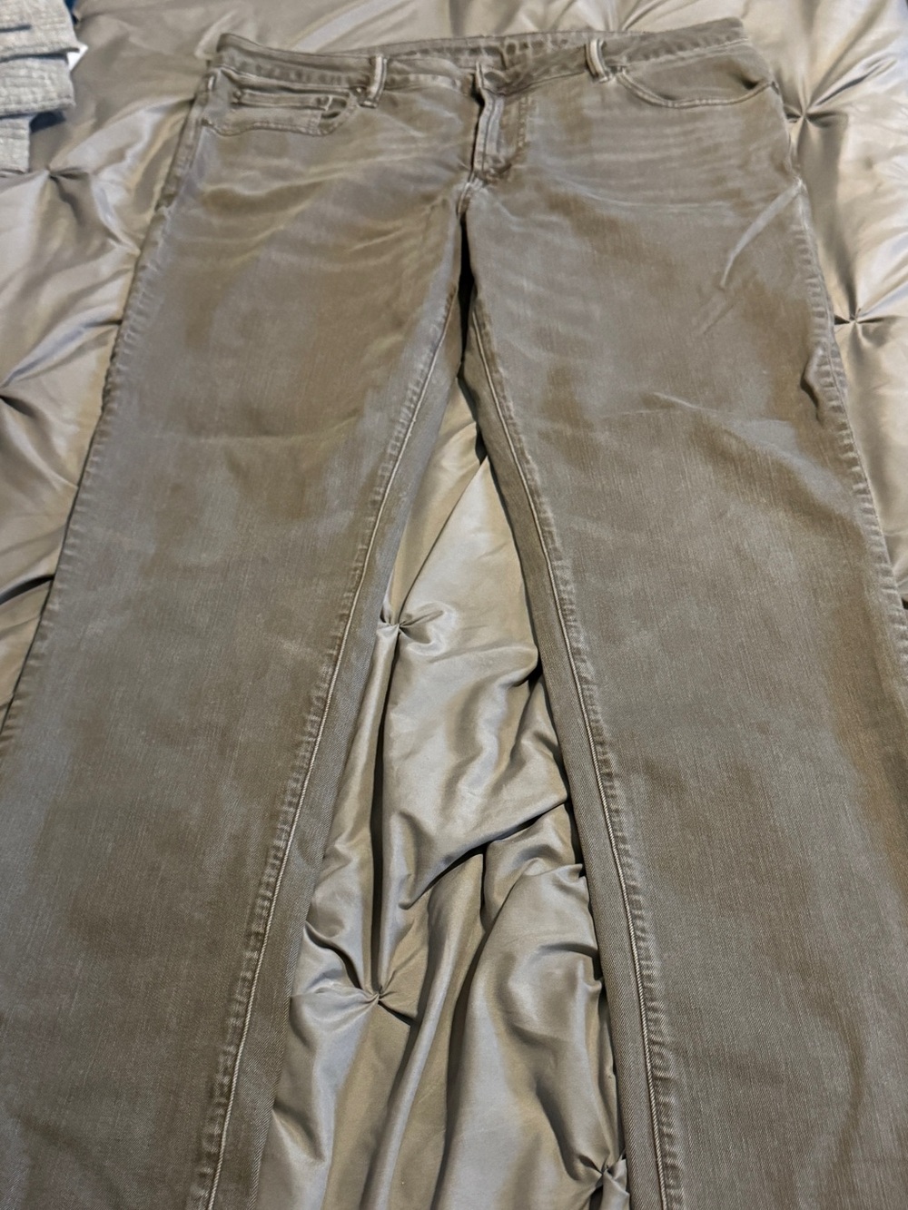 American Eagle Brand New *
 Gray Bootcut Jeans